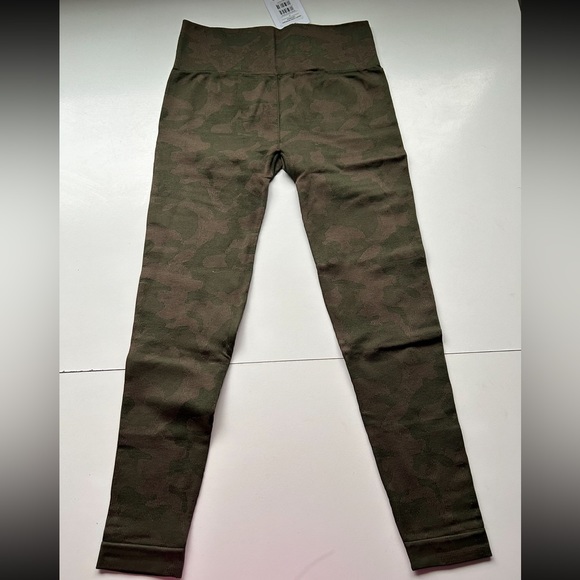 Gymshark adapt camo leggings - Picture 2 of 3